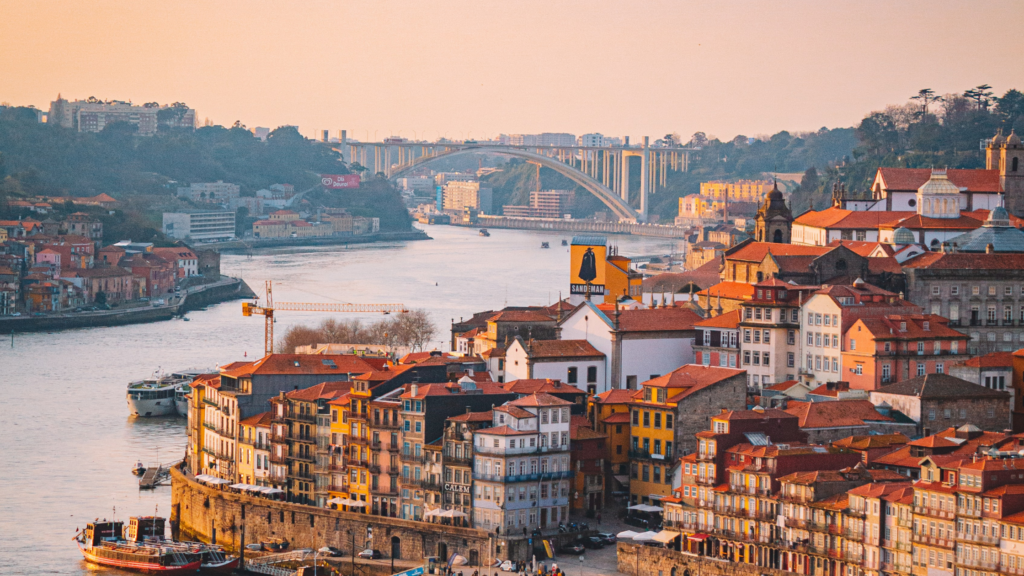 Recommended places for digital nomads to move: Porto