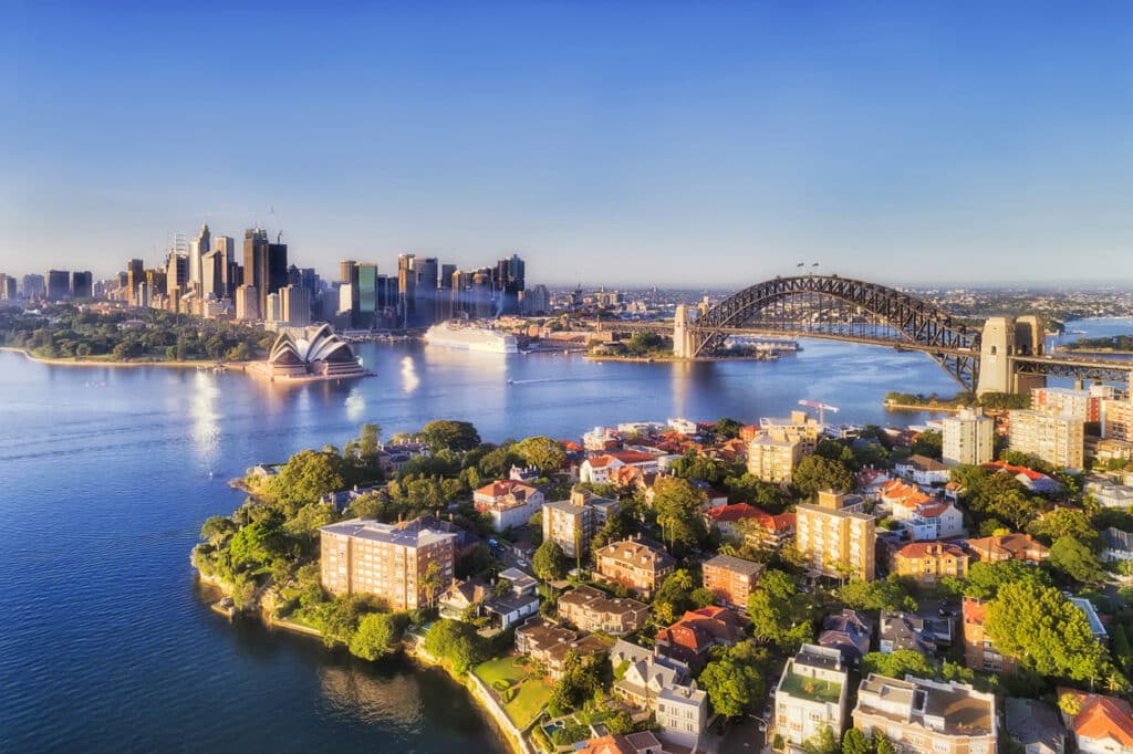 Sydney’s Harbour Bridge and skyline—a top destination for Americans moving to Australia from US.